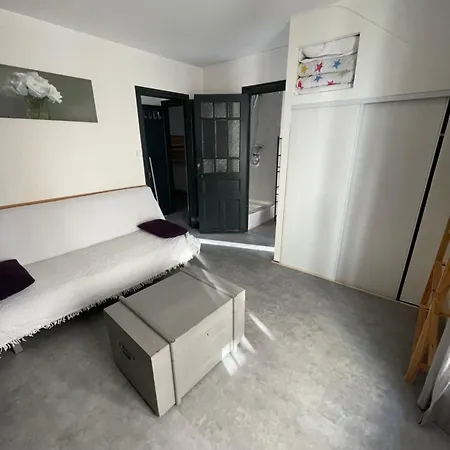 Apartment B9 Massias