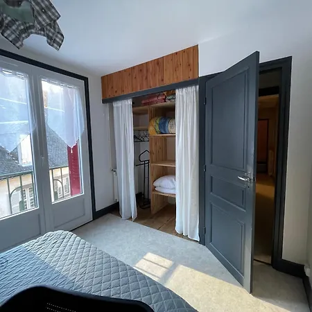 B9 Massias Apartment