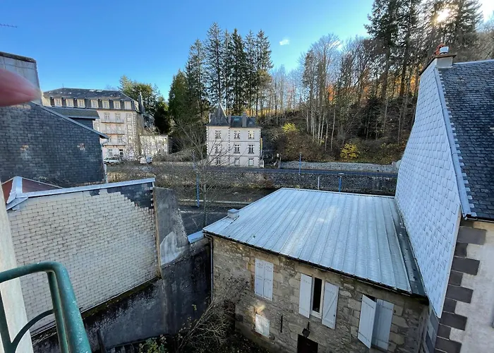 B9 Massias Appartement *